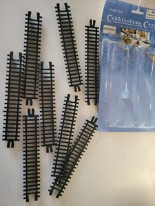 Villaggio di Natale 8 pz binari treno angoli ciottoli da collezione  - Foto 1 di 6