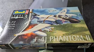 Kit modelo plástico Revell 1/72 F-4J Phantom II #03941 - Imagen 1 de 7
