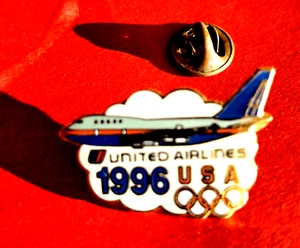 Pin de solapa United Airlines Boeing 747 1996 Juegos Olímpicos 1 1/4 pulgada x 1 pulgada - Imagen 1 de 2