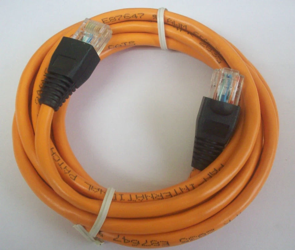 CAT 5 Internet Connection Patch Cable Cord 7 Feet - Image 1 of 1