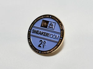 Neu! Sneaker Room Exclusive Pin - Light Purple Collection (Mütze) schneller Versand! - Bild 1 von 4