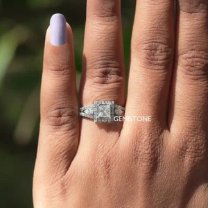 5 mm Moissanit im Prinzessschliff 3 Steine geteilter Schaft Verlobungsring 14 K Weißgold - Bild 1 von 6