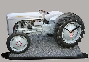 MODEL CARS, farm tractor, Massey Ferguson -02, 11,8x 7,8 inches, with Clock - Picture 1 of 1