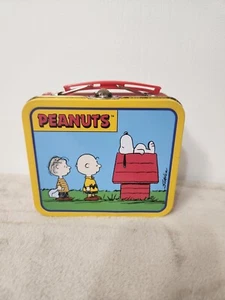 Vintage Peanuts Mini Tin Lunch Box #12 With Snoopy & Charlie Brown - Picture 1 of 11