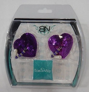 Cubiertas para pezones Bijoux de Nip lentejuelas púrpura en forma de corazón con cuentas TF - Imagen 1 de 2