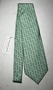 Vineyard Vines Golf Neck tie forbes “going for the green” New With Tag - Picture 1 of 7