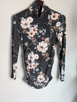 Top Yumi Kim Mujer Floral Acanalado Cuello Alto Negro Talla Pequeña Elegante Diseñador Boho Foto 1 de 4