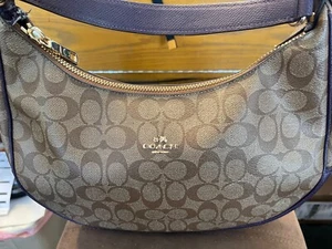 Nuevo con etiquetas Bolso de hombro Coach Pennie 25 pulgadas de lona de firma - Imagen 1 de 4