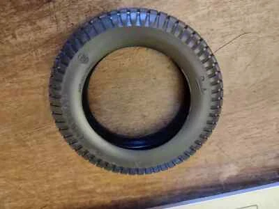 DG POCHER BUGATTI 50T RIVAROSSI 1/8 RICAMBIO NUOVO E ORIGINALE RUOTA - Immagine 1 di 2