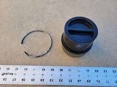 99-04 Ford F250 F350 Excursion D60 4X4 Front Axle Lock Locking Hub Auto OEM Used - Image 1 of 4