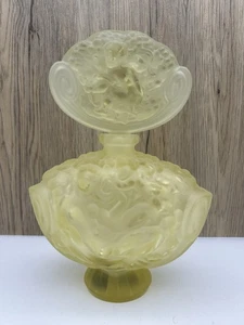 Botella de perfume de querubín grande Art Deco amarillo esmerilado vidrio bohemio  - Imagen 1 de 9