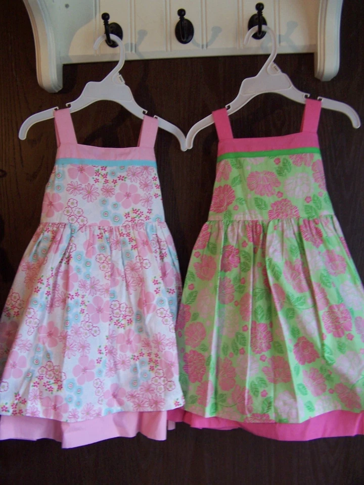 NUEVO CON ETIQUETAS POLLY & FRIENDS 2 piezas FLORAL Rosa Verde Blanco Solero Vestido Conjunto 12 o 24 meses  Foto 1 de 1