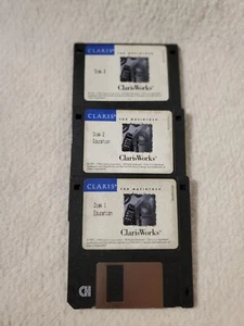 Vintage Apple Macintosh Claris Works 1993 v2.0 3.5" Floppy Disks Education - Picture 1 of 2