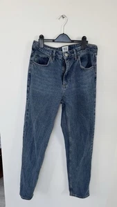 Women’s BDG jeans 30”W 34”L Blue Mom Jeans Straight Fit - Picture 1 of 8