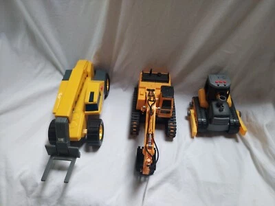 Toy Construction Equipment. Lot Of 3. - Image 1 of 4