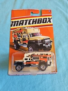 Matchbox Road Tripper 2011 amarillo 91/100 gran tarjeta Desert Endurance - Imagen 1 de 4