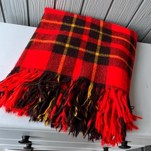 VTG Red Plaid Wool Blend Blanket Throw Fringed 54x54 Camp Picnic Stadium - Picture 1 of 7