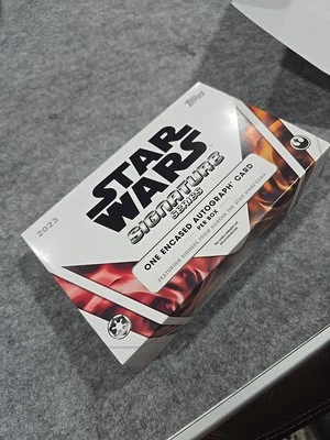 Star Wars Signature Series 2023 Topps Olivia d'Abo Luminara Unduli Clone Wars Foto 1 de 3