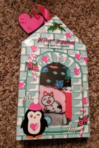 Betsey Johnson 6-Pk Low Cut Socks 9-11 Holly Candycane Bear Penguin Snowmen NEW - Picture 1 of 3