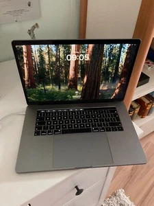 2019 Apple MacBook Pro 16 Zoll + Intel i7 + 512 GB SSD + 32 GB RAM + QUERTY - Afbeelding 1 van 6