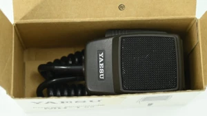 Yaesu MH-1 B8 Microphone 8 Pin Up Down NEW in Box - Zdjęcie 1 z 2