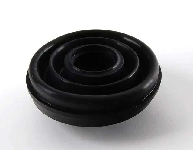 Cubierta de sello de goma genuina para faros de xenón de haz bajo BMW E39 525i 530i M5 Foto 1 de 1