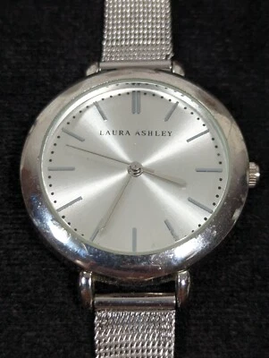Reloj Laura Ashley Mujer Tono Plateado Dial Estuche Redondo Malla Banda 7.5 Pulgadas Foto 1 de 4