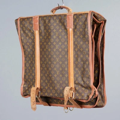 Louis Vuitton, garment bag, Monogram canvas, leather, Paris, France - Image 1 of 4