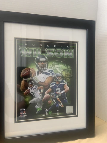 NFL Russell Wilson Seahawks picture with frame 16X13 Cover