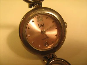 *WORKING* Women's BRACELET Wristwatch L.E.I. Quartz ANALOG [h5c7] - Picture 1 of 3