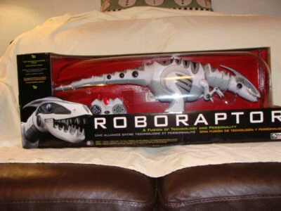 WOW WEE ROBO RAPTOR - Image 1 of 2