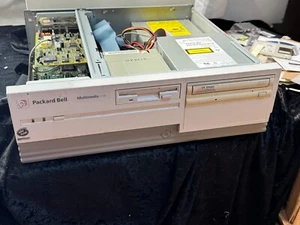 Computadora Packard Bell Multimedia D130 133 MHz Intel Pentium CPU repuestos o reparación - Imagen 1 de 17