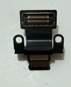 Apple MacBook Pro A2485 EMC 3651 2021 USB C Port 821-03084-A - Picture 1 of 7