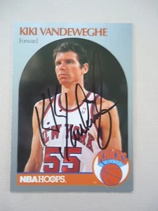 Tarjeta de baloncesto autografiada por Kiki Vandeweghe - 1990 Hoops # 209 - N.Y. Knicks - F - Imagen 1 de 2