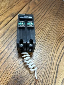 EATON TYPE BR, CAT. BRL215CAF COMBINATION AFCI PLUG-IN - Picture 1 of 8