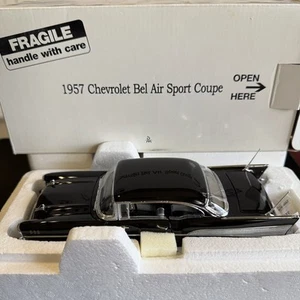 Danbury Mint 1957 Chevy Bel Air Sport Coupe 1/24 Scale W/Box No Paperwork *READ* - Picture 1 of 16
