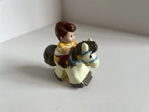 Fisher Price Little People Klip Klop Prinz bezauberndes weißes Pferd Puppe Figur Rarität - Bild 1 von 1
