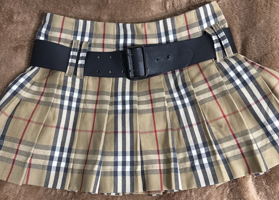 Minifalda plisada con cinturón Burberry Nova Check Y2K hecha en Escocia a cuadros Foto 1 de 4