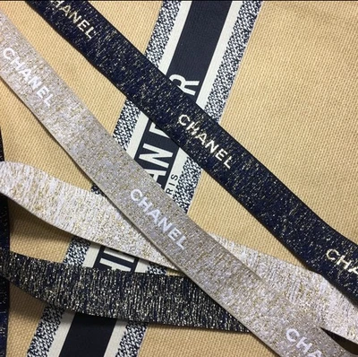 2 yardas de cinta Chanel GROGRAIN (1 yarda dorada + 1 yarda azul marino) vacaciones Navidad LE Foto 1 de 2