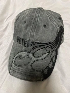 CAPPELLO CON LOGO VETEMENTS BLACKOUT FLAME - Foto 1 di 4