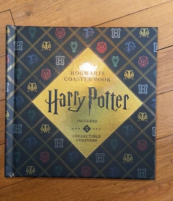 Гарри Поттер Хогвартс подставки книга: включает в себя 5 коллекционных подставок! от... НОВЫЙ - Изображение 1 из 3