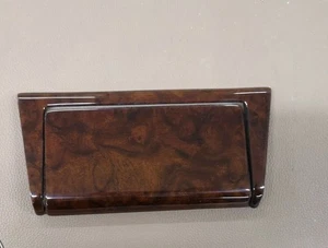 Esta Listado Es para W124 E Serie Cenicero Madera Nuez 2 Piezas - Picture 1 of 3