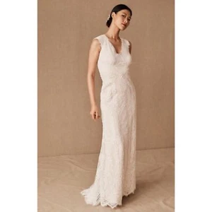 NWT Tadashi Shoji Fiorelle Ivory Lace V Neck Wedding Gown Size 4 Fully Lined - Picture 1 of 12
