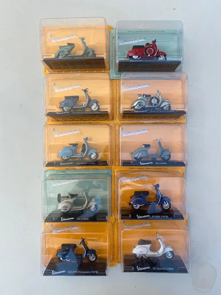 Modellini 1:18 VESPA - 10 modelli Come Da Foto - Immagine 1 di 1