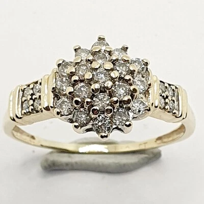 9ct Diamond Cluster Diamond Shoulder 0.50ct Yellow Gold 375 Ring Size Q Hallmark - Image 1 of 4