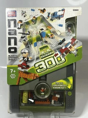 Mega Bloks Nano Building System Build Station 300 Pieces #5960 - Image 1 of 4