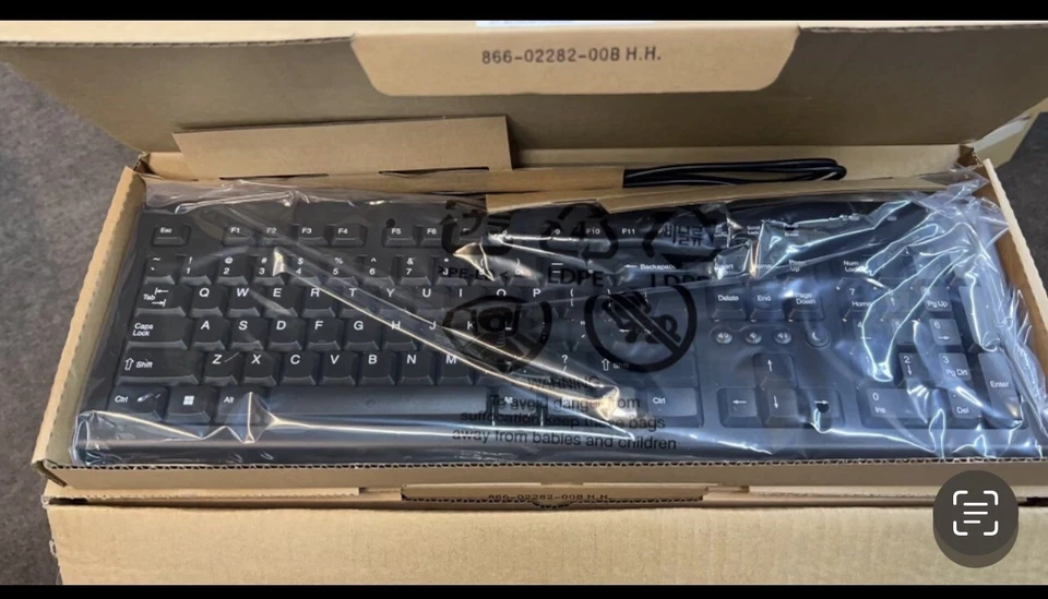 Lote de 16 - NUEVO TECLADO DE ESCRITORIO HP SK-2086 CABLEADO USB ESTÁNDAR COMPLETO 697737-001 Foto 1 de 3