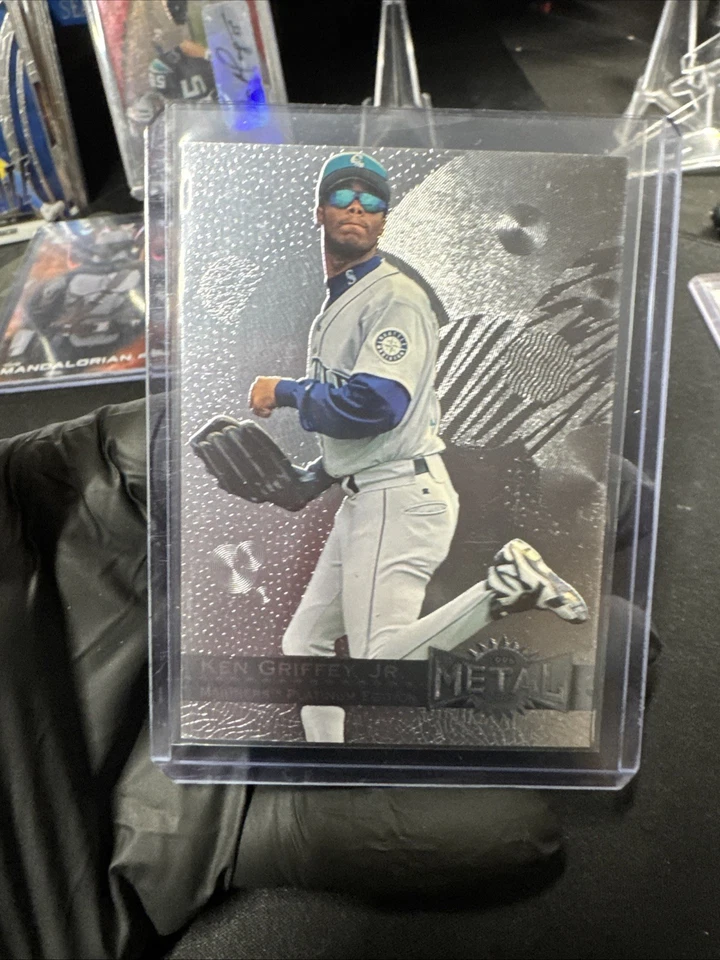 Fleer Metal Universe 1996 Ken Griffey Jr. Platinum #107 Mariners Foto 1 de 2