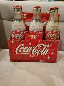 5 HOLIDAY 2005 UNOPENED COCA-COLA BOTTLES W/ ORIGINAL CARRIER - NEAR MINT - Picture 1 of 3