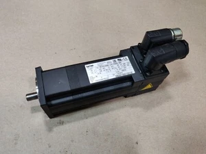 Lenze Servomotor Typ: MCS 06I41L-RS0B0-A11N-ST5S00N-R0SU, schneller Versand aus USA - Bild 1 von 9